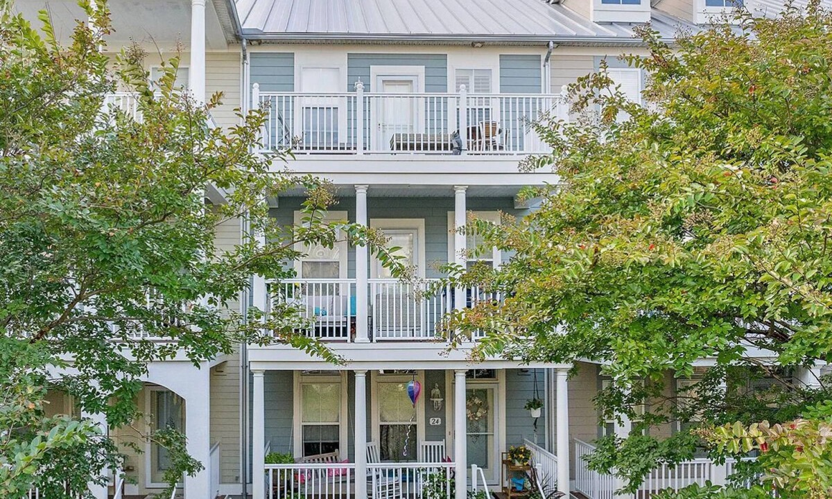 Sunset Island House | Mini Weeks Stays Available Sunset Island 24 Canal Side Mews West