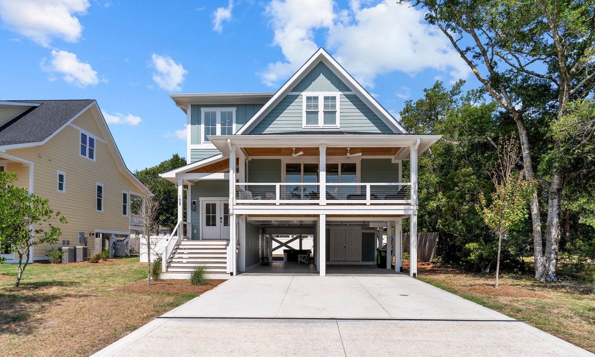 Tranquil Harbour House | Mint to Be: 4BR Luxury Retreat w/Pool & Hot Tub Near Beach