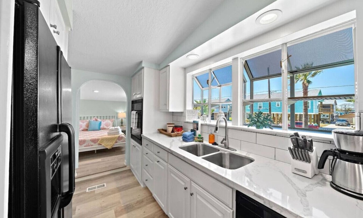 San Leon House | Multi-family Property with Private Pool, Large Yard and Steps From the Bay