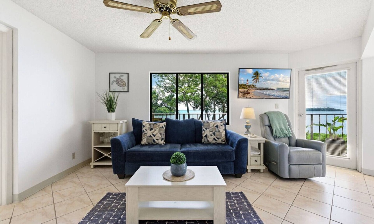 Tierra Verde Condo | Nature Lover’s Paradise: 2BR/2BA Bayfront Retreat 🌿