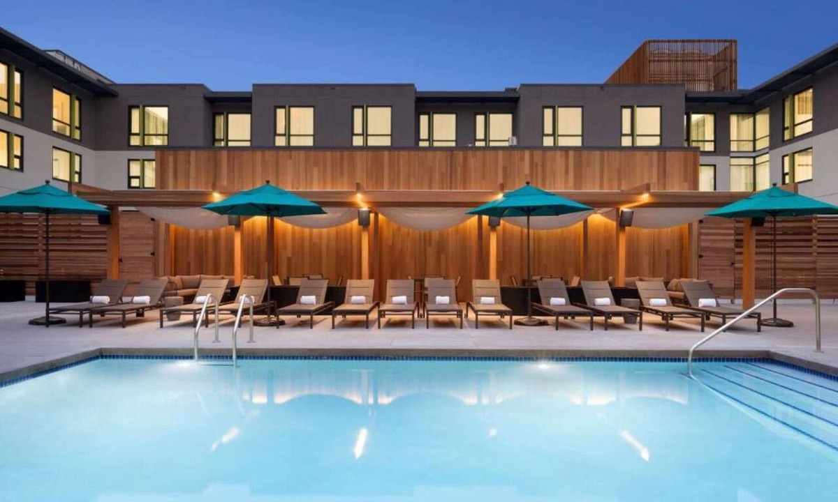 Whittier Hotel | Near Pearl Street | Pool. Spa + On-Site Dining