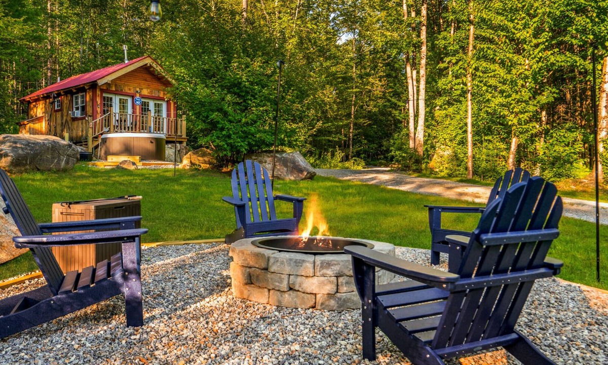 Bethel Cabin | New England Escape Hot Tub Dogs Welcome