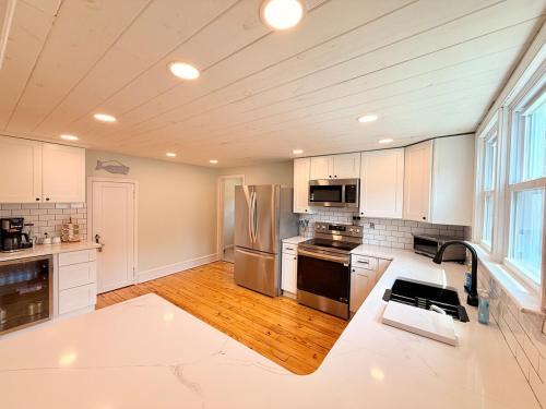 Ocean View House | New for 2025 Cozy 4bd Cottage