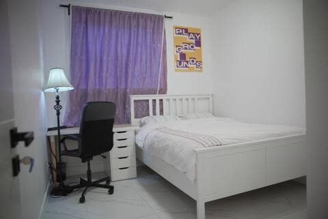 Montgomery House | New Luxury Walkout Suite Near University-BY ROOM