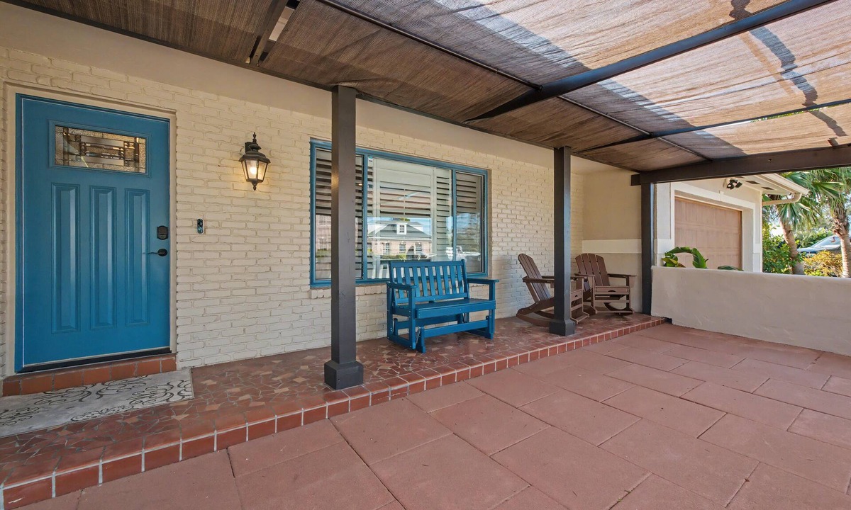 Harbor Hills House | NEW- Sharkie's Getaway