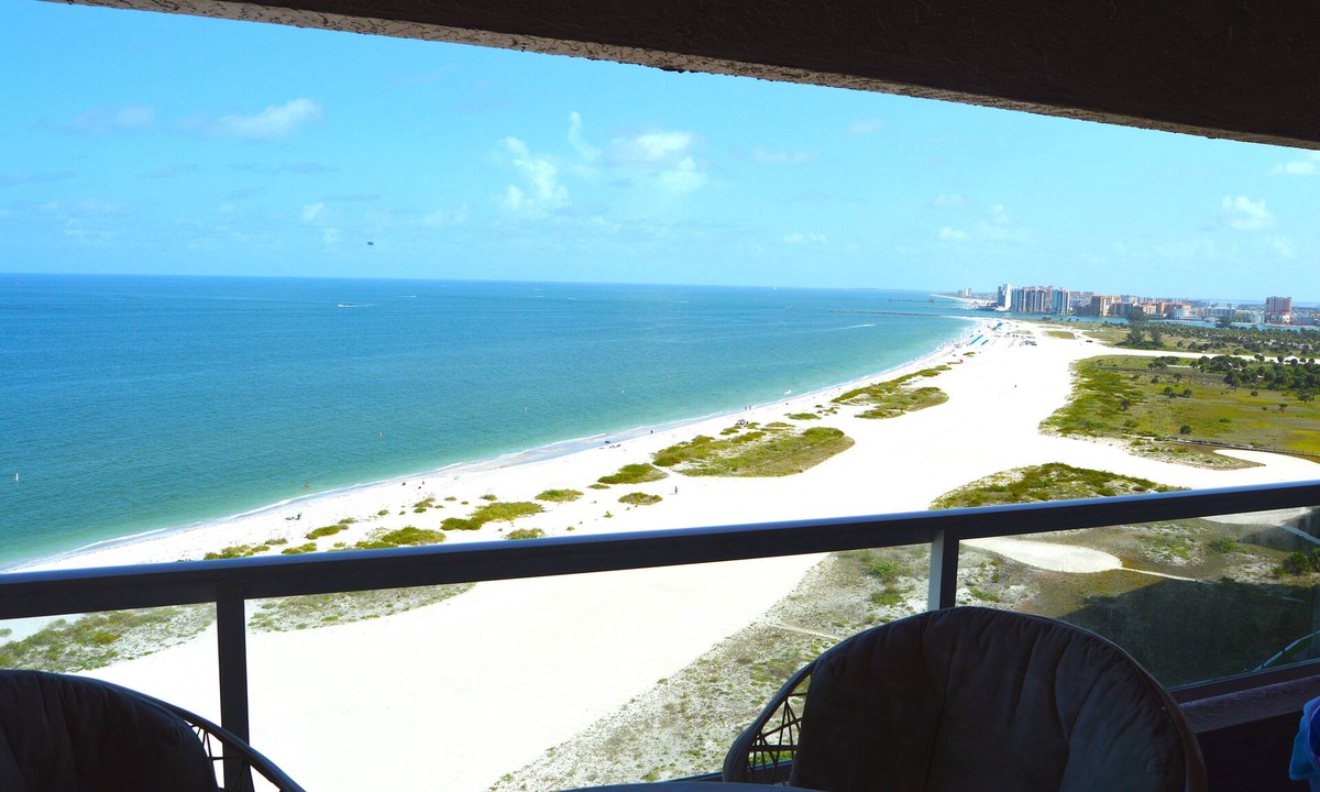 Sand Key Condo | Newly Remodeled & Furnished Luxurious Beachfront Condo