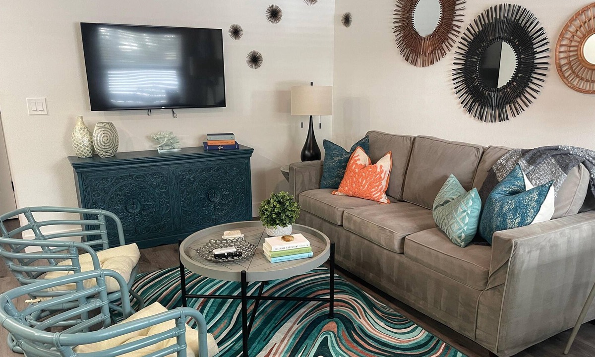 Downtown Apartment | Newly Renovated 1-Bed Apt with Modern High-End Décor and Finishes. Sleeps 3