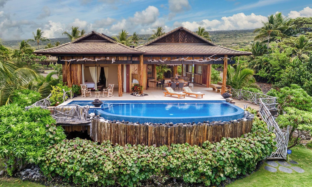 Kahaluu-Keauhou House | Oceanfront Luxury Estate · Infinity Pool · Sunset Views · Walk to Magic Sands