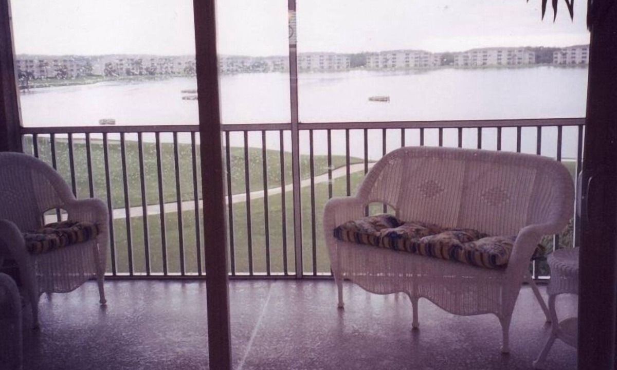 Heritage Palms Condo | On 18th Green Royal - 4th Floor Beautiful Decor - Spectular View & Great Sunset