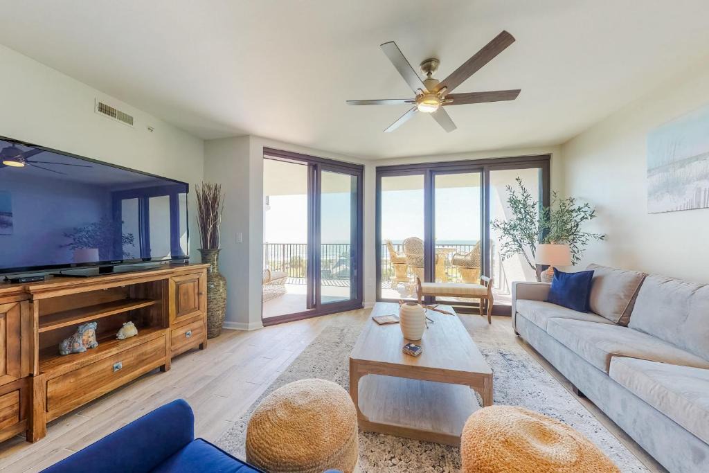 Litchfield by the Sea Apartment | Palmetto Sunrise