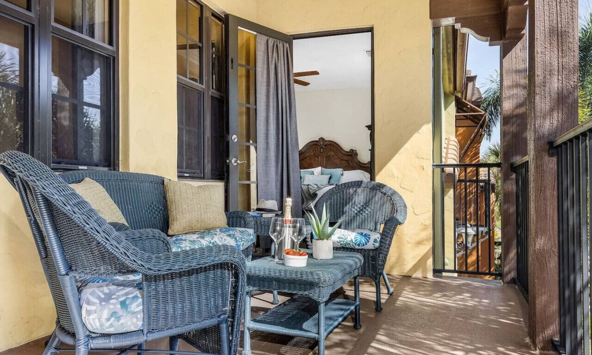 Biggar Villa | Peacock Villa * in luxury resort-style Paseo