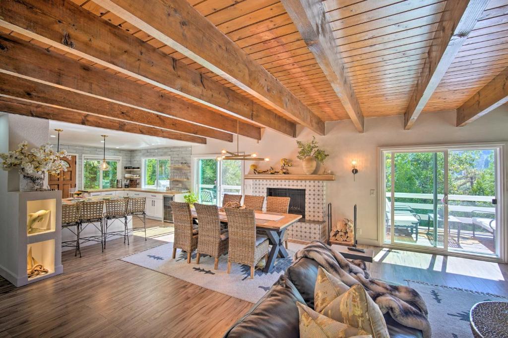 Crestline House | Picturesque Cabin: 2 Balconies, Walk to Lake!