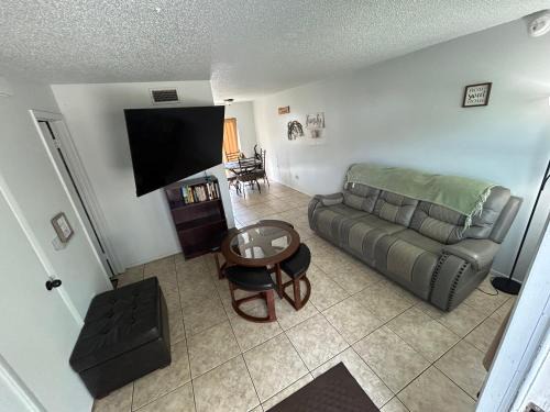 Seffner Community Alliance Apartment | Plum Cozy Spot