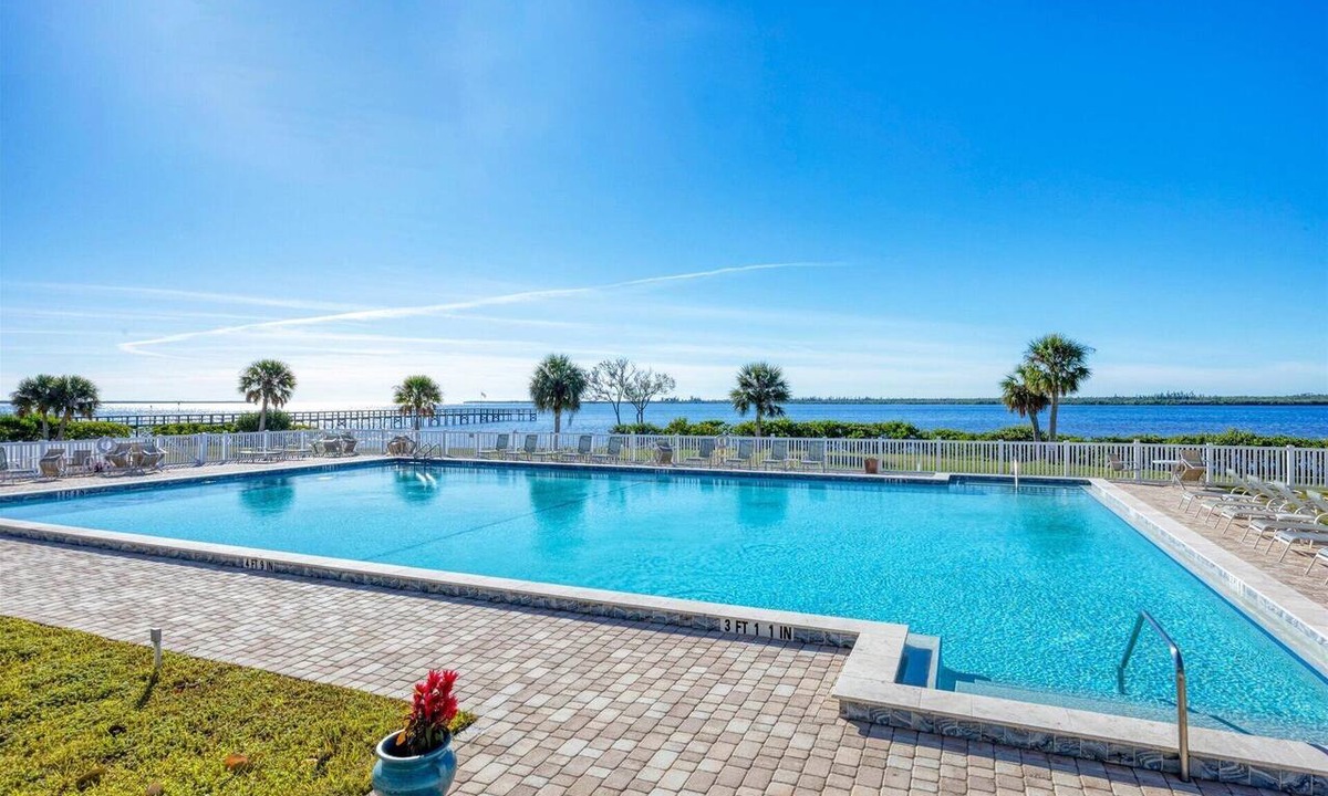 Port Charlotte Condo | Port Charlotte Private Waterfront Condo - Charlotte Harbor Water Views