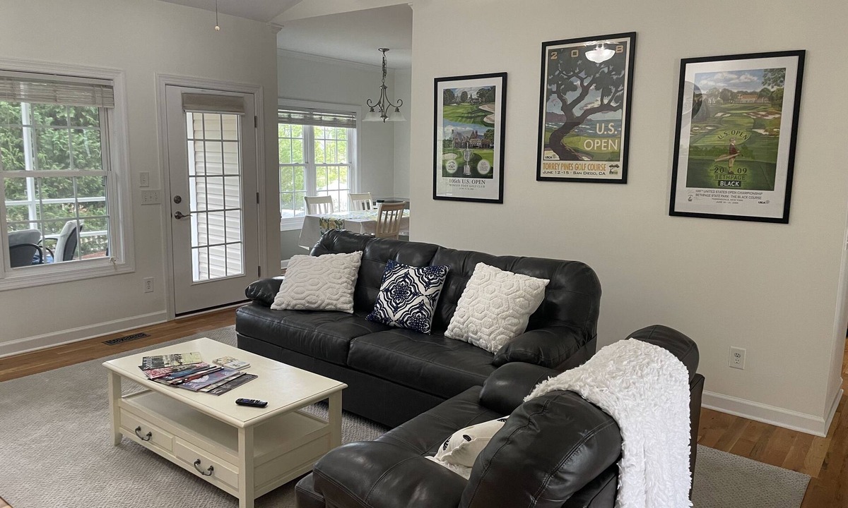 Pinehurst House | Pristine Pinehurst #6 home - Gated backyard - 2 min to courses. Handicap Access