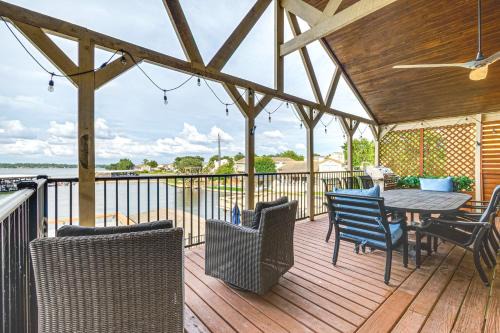 April Sound House | Private Boat Dock & Slip: Luxe Lake Conroe Gem!