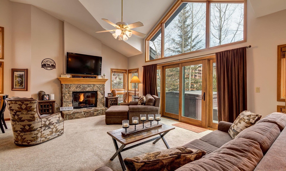 Peak 9 House | Private hot tub, quick walk to ski lifts and downtown! Beautiful decor, and quie