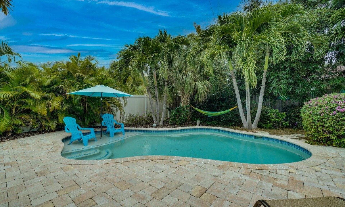 Anna Maria Cottage | Private Pool - Seaglass Cottage by SeaBreeze Vacation