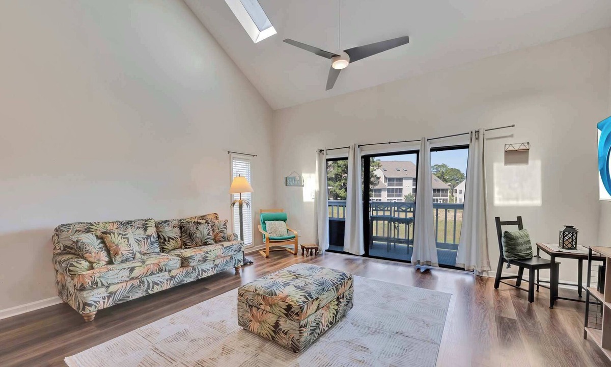 Little River Condo | Relaxing Place to Stay, 2BR, Golf Colony with Pool