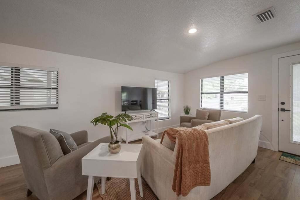 Old Seminole Heights House | Renovated Seminole Heights Beauty