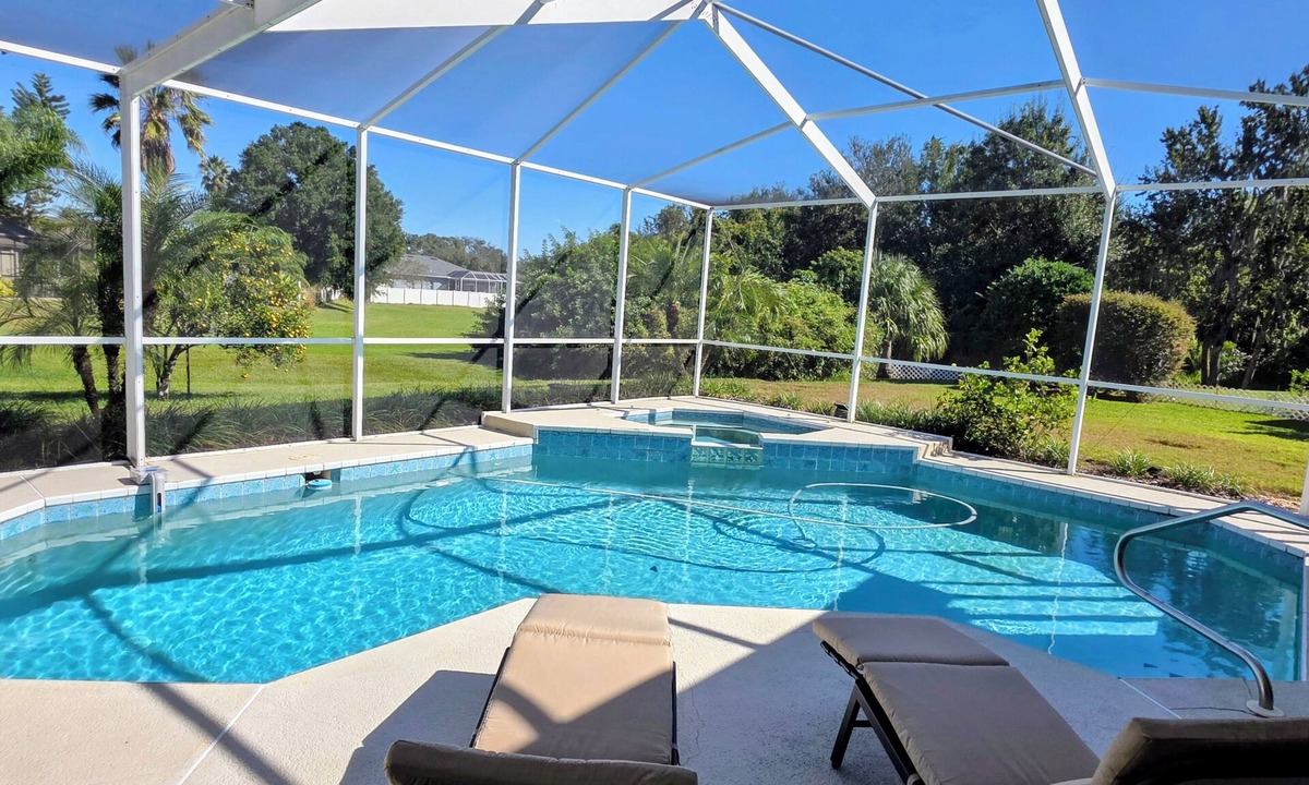 Willow Bend House | Retreat in Lutz – Private Heated Pool & SPA