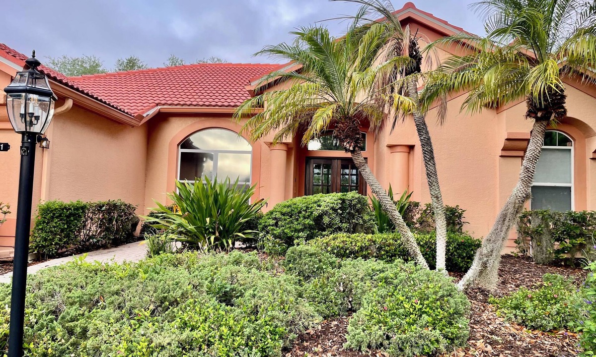 Riverwood House | Riverwood 5 Star Amenities! 3-4 Bedroom Home With Pool
