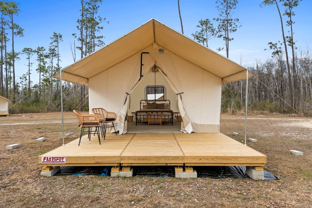 Wewahitchka RV Rental | Rustic Luxury Glamping Experience with Lakes, Wildlife & Adventure in Wewahitchka, Florida