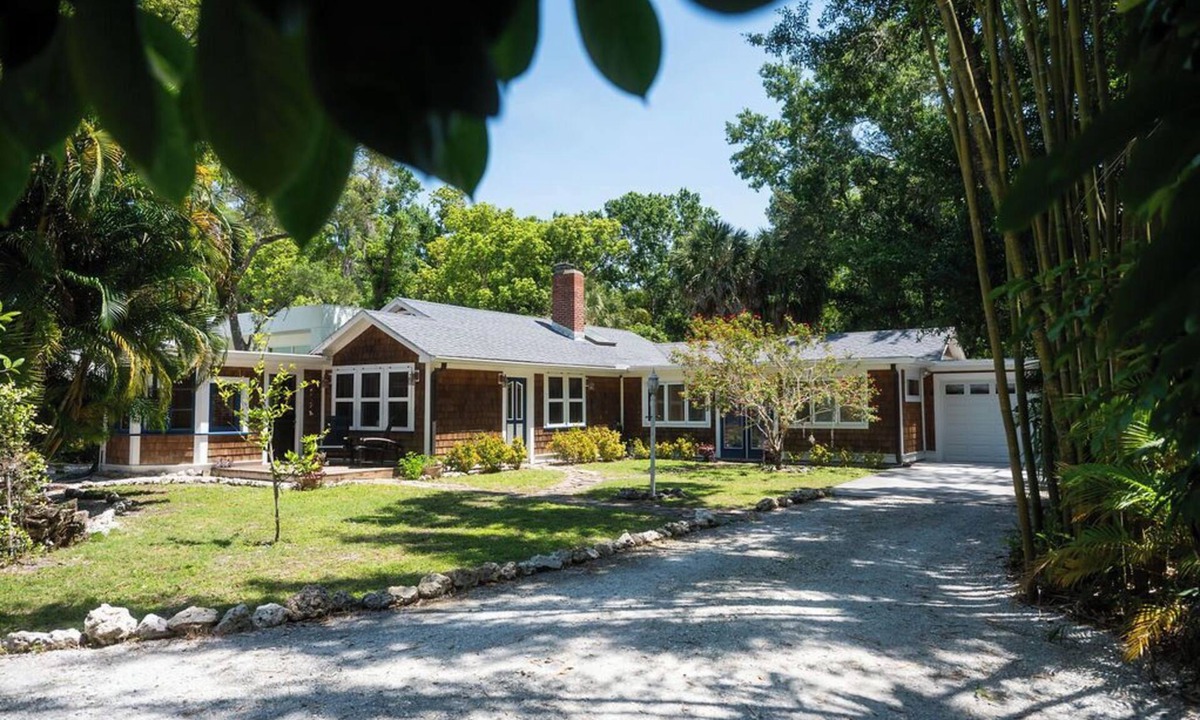 Indian Beach Sapphire Shores House | Sarasota Botanical Garden 3Br Retreat - Near Bay