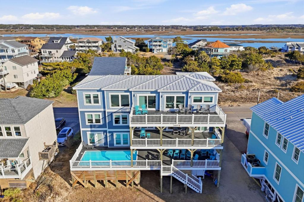 Oak Island House | Seaside Delight by Oak Island Accommodations