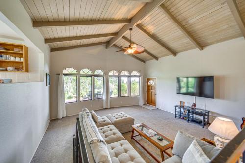 Kamuela House | Secluded Waimea Hideaway w/Lanai & Views!
