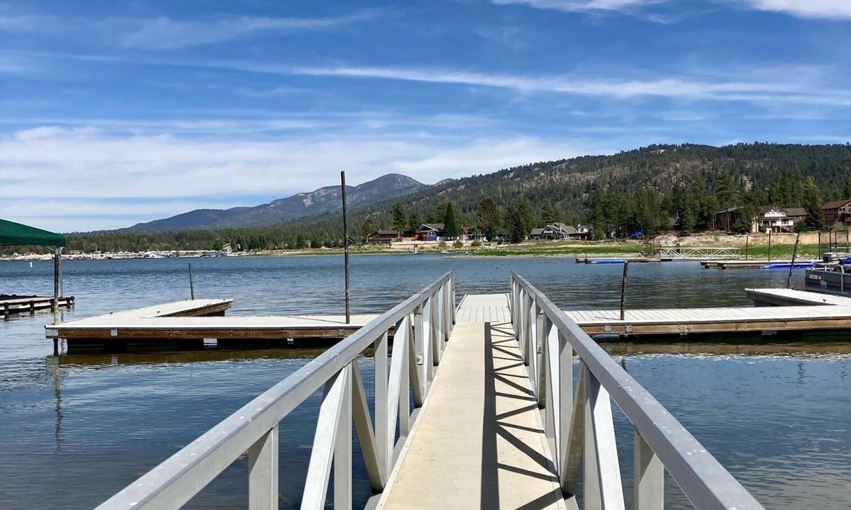 Big Bear Lake Cabin | Shore Acres Lakefront Lodge by Big Bear Vacations