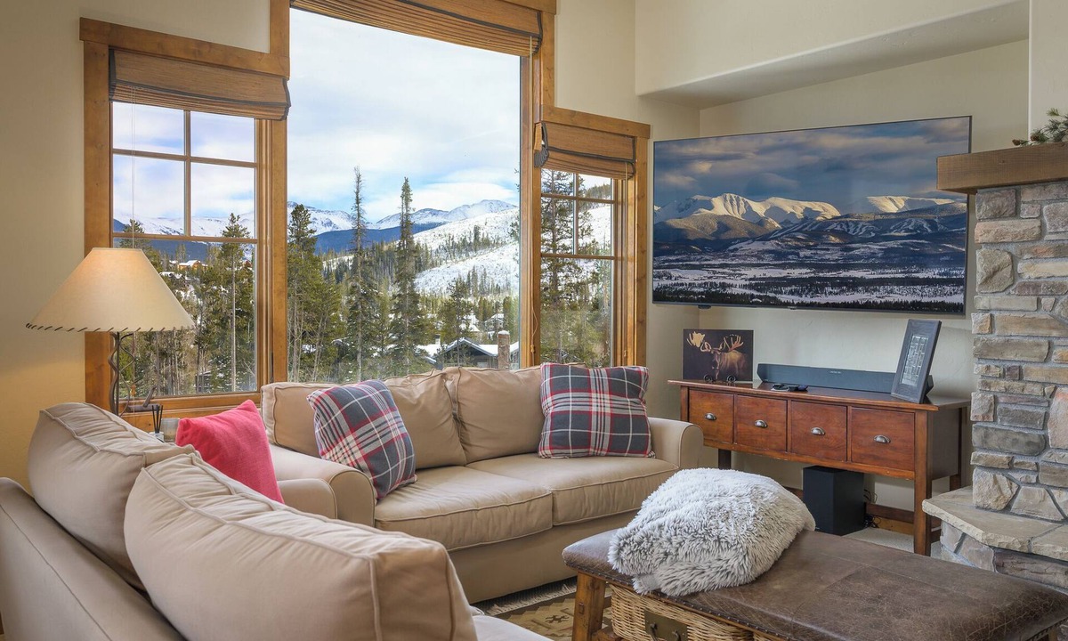 Bear Crossing House | Ski House Hot Tub & Mountain Views