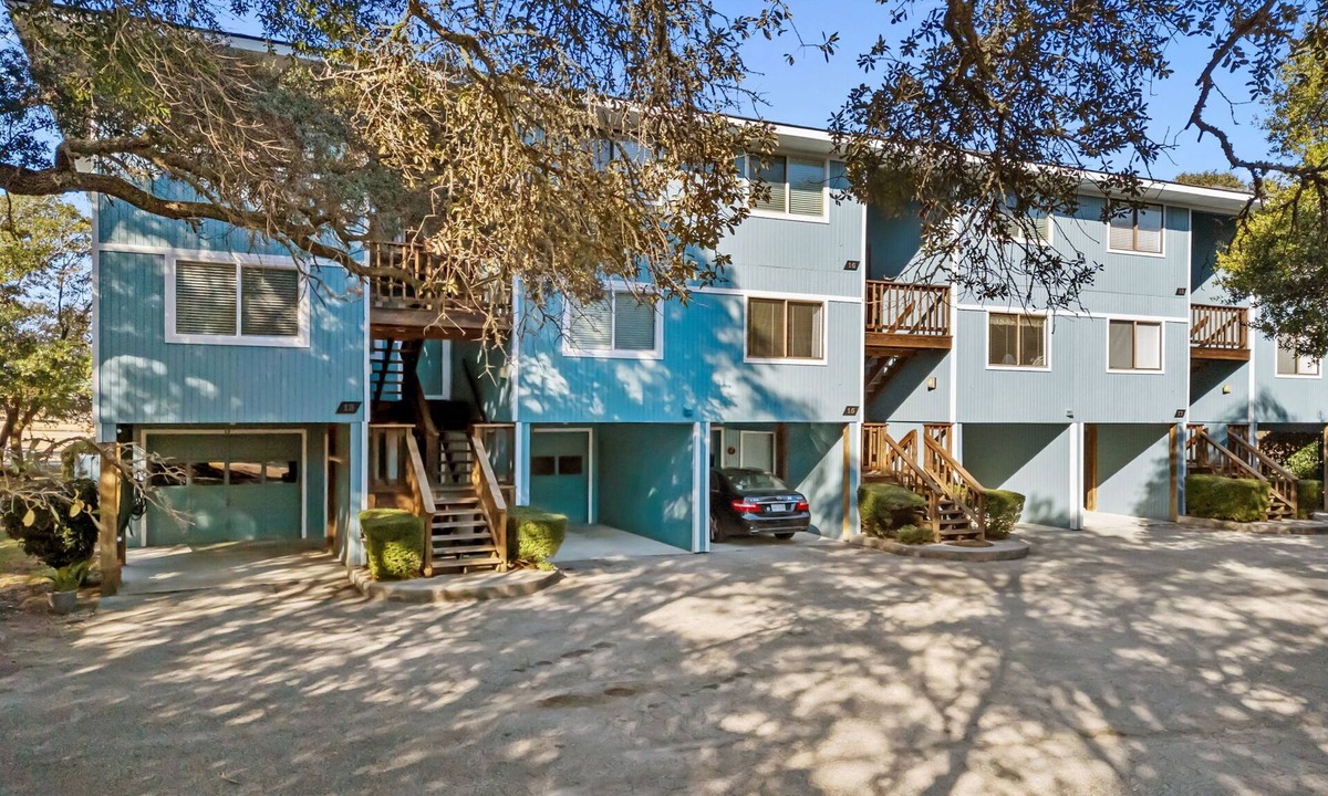 Caswell Beach Condo | 'Sound of the Sea' Caswell Beach Condo w/Pools!