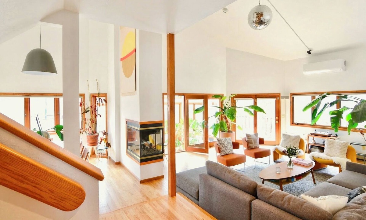 Arapahoe Ridge House | Spacious Designer Home in Boulder Perfect for Families and Groups