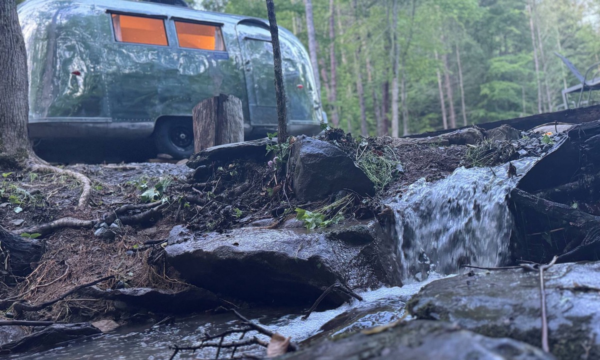 Cosby House | Streamside ShinyTiny Airstream