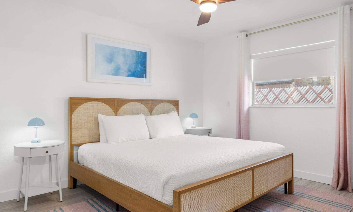 Bay Esplanade House | Stunning 2BR Suite, Just Steps to the Beach