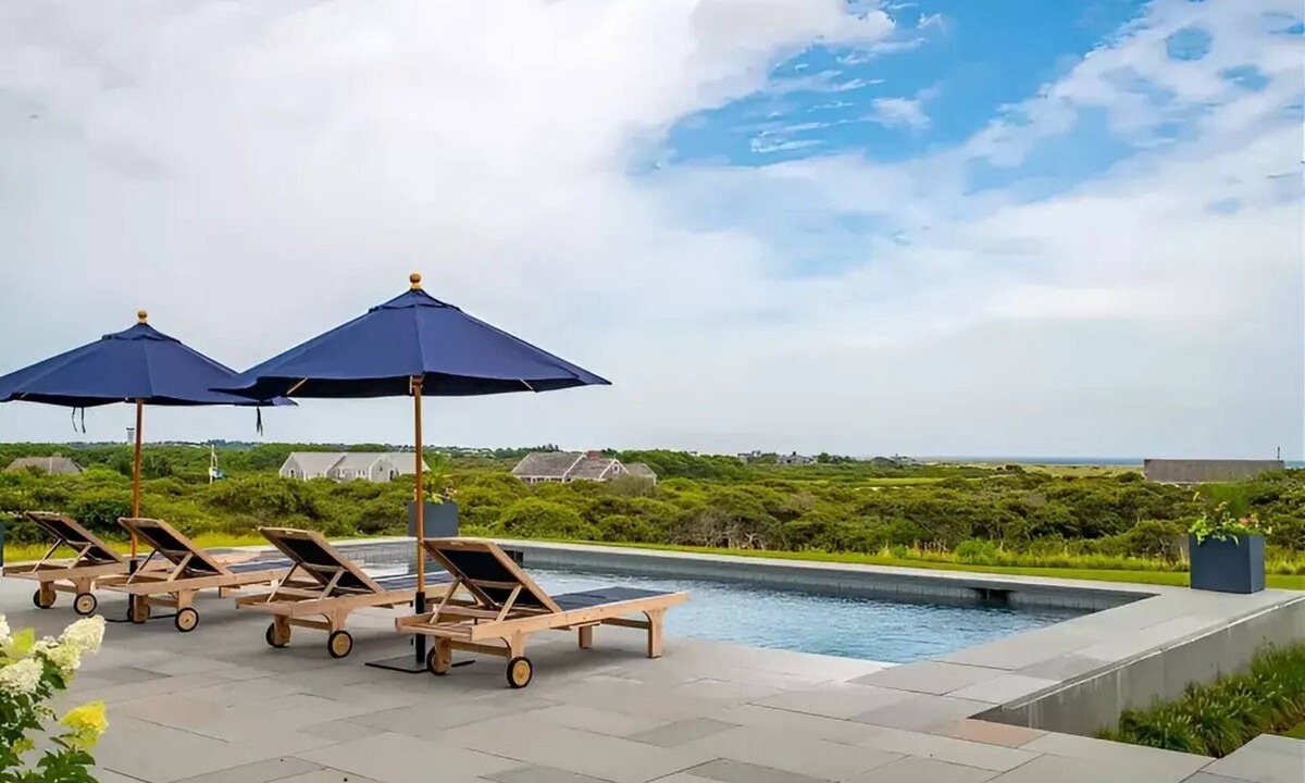 Tom Nevers House | Stunning Tom Nevers Home with Pool + Ocean Views