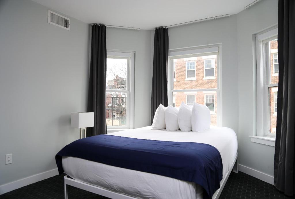 Back Bay Apartment | Stylish Studio on Newbury Street, #10