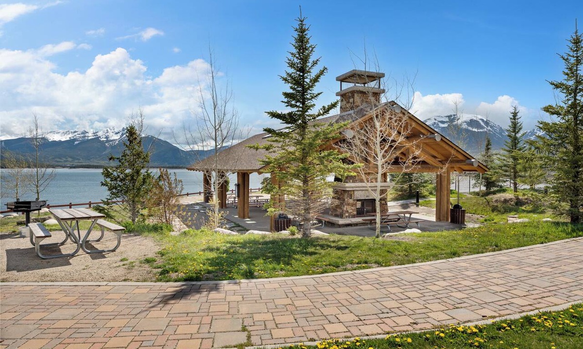 Dillon Apartment | Summit Yacht Club #10 By Summit County Mountain Retreats