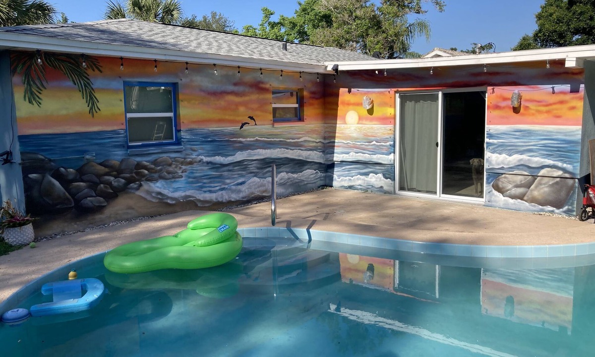 Seminole House | Sunny 3 bedroom, family and pet friendly pool home