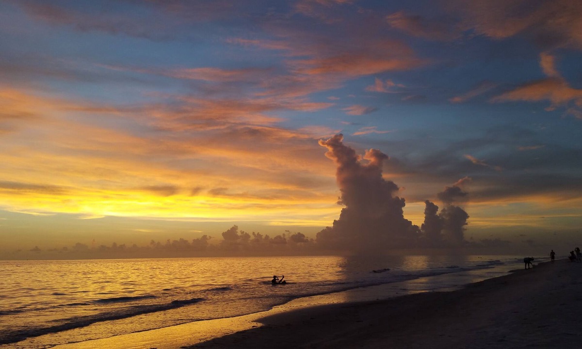 Sunset Beach Condo | Sunset Beach Oasis: Panoramic Gulf Views, Dual Suites, Sleeps 6, Huge Balcony!