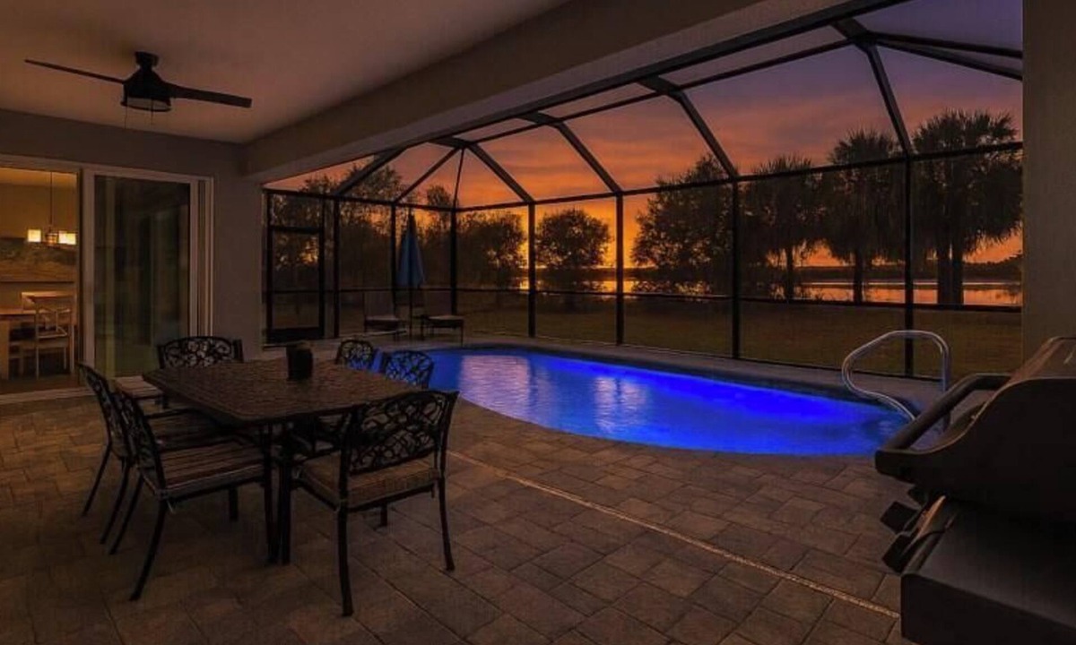 Broadmoor Villa | Sunset Retreat, Sleeps 6, heated salt pool