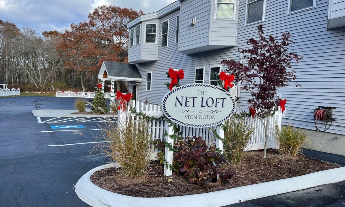 Stonington Apartment | The Net Loft of Stonington “C”