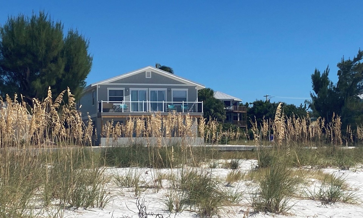 Anna Maria House | The Perfect Gulf Front Vacation, Directly on the Beach!