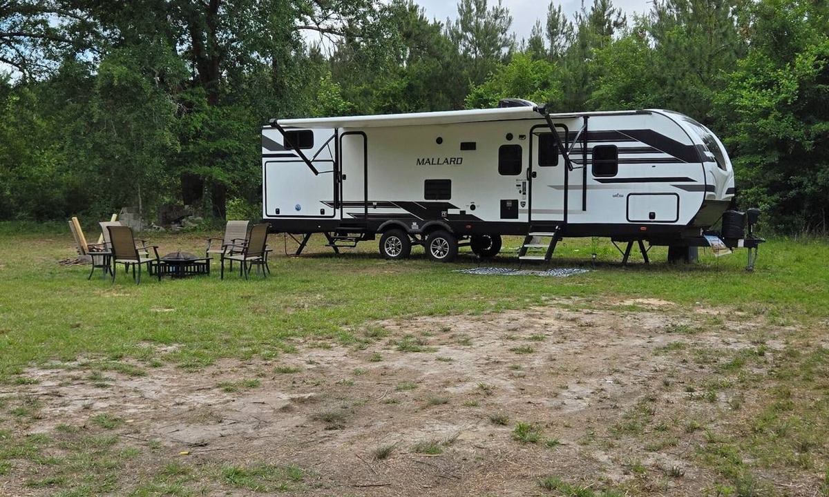 Latta House | The Pinecone Retreat - Only 1 mile from i95
