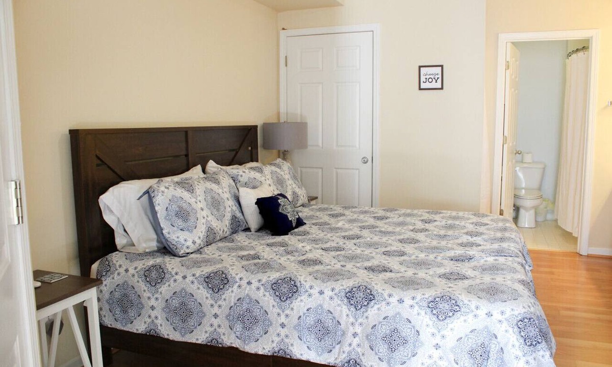 Sea Trail Apartment | The Royal Suite at 215