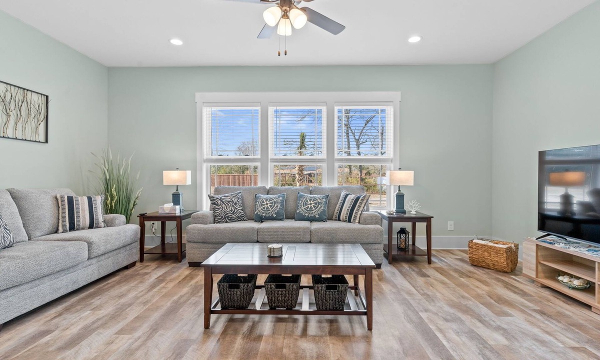 Shallotte House | The Salty Escape-a private 2BD near Ocean Isle Beach