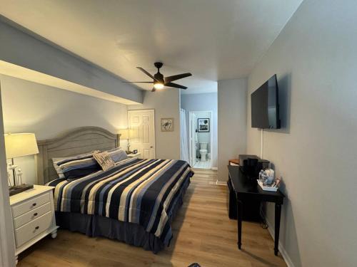 Sea Trail Apartment | The Suite at 125 Royal Postes Rd