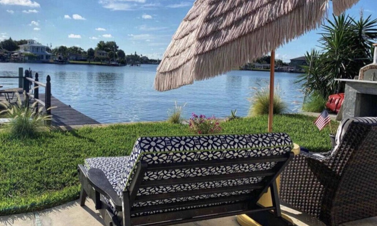 Indian Rocks Beach Villa | ☀️Villa Al Golfo Tre Stunning Pristine Waterfront Oasis Openings in April & May
