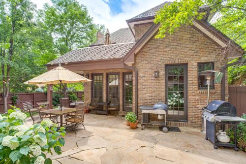 University Park House | Walk to DU, Dining & Parks: Spacious Denver Home!